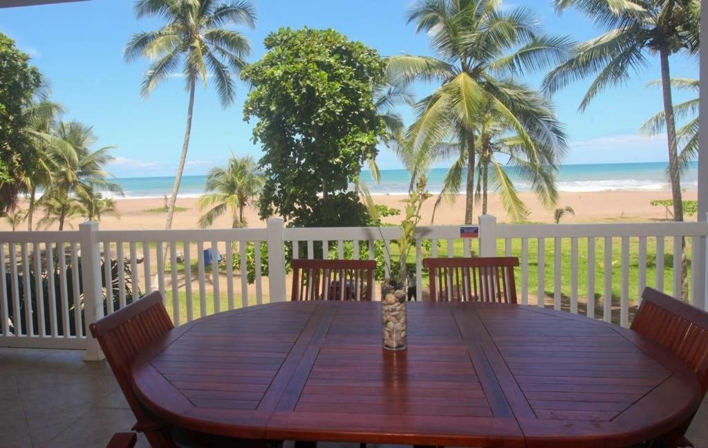 The Palms Ocean Club Resort 자코 객실 사진